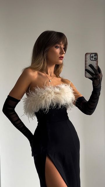 Dress With Gloves Classy, Dress With Gloves, Birthday Dress Women, Designer Party Dresses, Christmas Look, Designer Evening Dresses, Eve Outfit, Stylish Party Dresses, New Years Dress