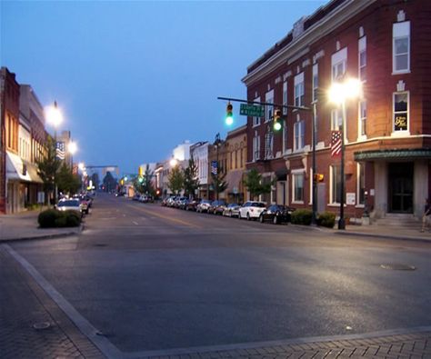 Jackson, TN. Jackson Tennessee, Tennessee Road Trip, Tennessee Waltz, Places Aesthetic, Tennessee Girls, Rocky Top Tennessee, Street Lighting, State Of Tennessee, Food Events