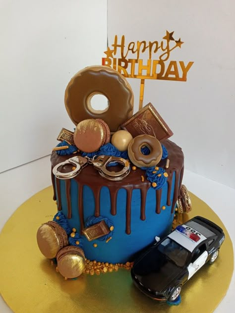 Police office cake, highway patrol cake Cop Birthday Cake, Police Officer Birthday Cake, Cops Birthday Party Ideas, Police Officer Cake, Police Officer Birthday Party, Police Man Birthday Party Ideas, Police Graduation Cake, Policeman Birthday Cake, Police Birthday Party Cake