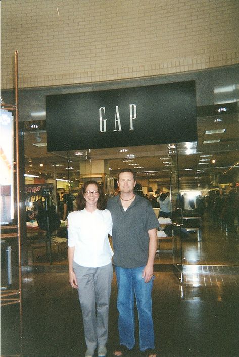 Gap¡¯s Biggest Fan Loves the ¡¯90s In-Store Playlists as Much as the Clothes Gap 90s, Honeymoon Wardrobe, Acid Jazz, Love The 90s, Shemar Moore, Tina Turner, English Study, 30 Years Old, Find A Job