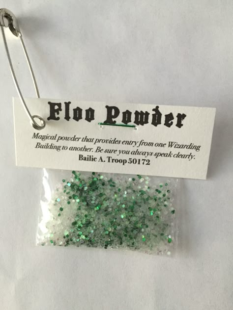 Harry Potter SWAP - Floo Powder Harry Potter Themed Swaps, Floo Powder Harry Potter, Swaps For Girl Scouts, Swaps Girl Scouts, Scout Swaps Ideas, Girl Scout Swaps Ideas, Camp Swaps, Floo Powder, Harry Potter Camp