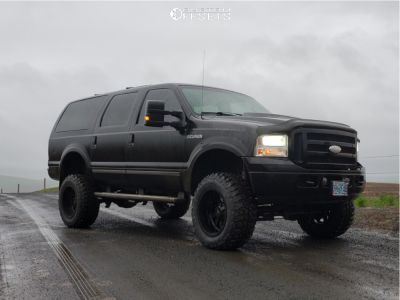 Check out this 2005 Ford Excursion 4WD running RBP 74r 20x12 -44 wheels and Federal Couragia Mt 12.5x35 tires with a Pro Comp 4.5" Suspension Lift. Excursion Ford, Lifted Excursion, 2015 Ford F250 Super Duty, 2006 Ford F250 Super Duty, 2008 Ford F250 Super Duty, 2008 Ford Expedition, Ford Excursion Diesel, Ford Super Duty Trucks, Diesel Trucks Ford