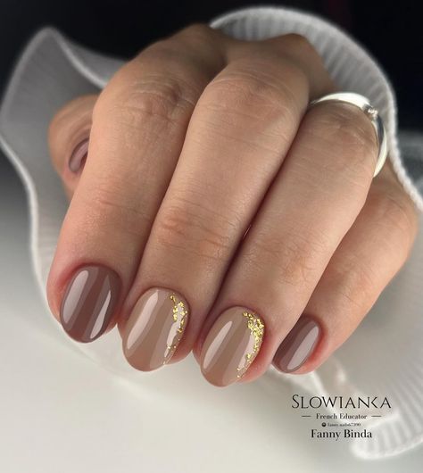 Classy Brown Nails, Brown Nail Art, Fingernail Art, Brown Nails Design, Makeup Nails Designs, May Nails, Fall Manicure, Elegant Nail Designs, Sweater Nails