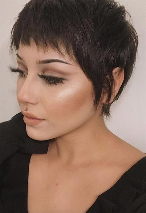 61 Extra-Cool Pixie Haircuts for Women: Long & Short Pixie Hairstyles Pixie Haircut Styles, Longer Pixie Haircut, Long Pixie Hairstyles, Pixie Hair, Zoe Kravitz, Short Pixie Haircuts, Pixie Haircuts, Short Hair Haircuts, Short Hair Styles Pixie