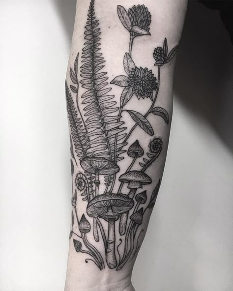 Ashley Larson (@beewell524) • Instagram photos and videos Botanical Tattoo Sleeve, Natur Tattoo Arm, Botanisches Tattoo, Nature Sleeve, Botanical Tattoos, Mushroom Tattoo, Nature Tattoo Sleeve, Fern Tattoo, Clover Tattoos