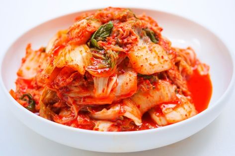 Kimchi Soup Recipe, Korean Food Kimchi, Bagel Chips, Kimchi Fried Rice, Kimchi Recipe, Kim Chi, Photo Food, Food Wallpaper, Cooking Dinner