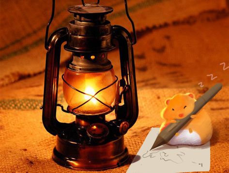 Hadestown Tattoo, Oil Lamp Decor, Candle Melting, Kerosene Lantern, Lamps Aesthetic, Retro Camping, Portable Lantern, Candle Warmer Lamp, Oil Lantern