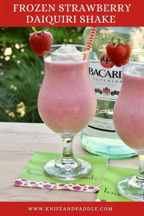 Frozen Strawberry Daiquiri Shake • www.knifeandpaddle.com Daiquiri Recipes, Strawberry Daiquiri Recipe, Frozen Watermelon Margarita, Boozy Shakes, Frozen Strawberry Daiquiri, Frozen Daiquiri, Daiquiri Recipe, Frozen Strawberry, Frozen Watermelon