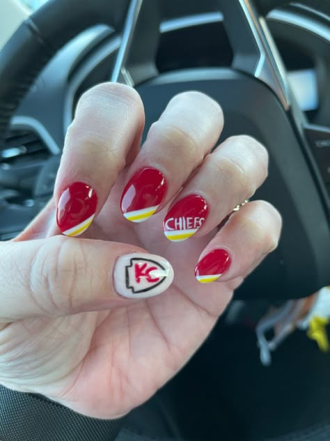 Kc Chiefs Nails Manicures, Kansas City Chiefs Acrylic Nails, Chiefs Nail Ideas, Kc Chiefs Nails Simple, Kc Nails Kansas City, Kansas City Chiefs Nail Designs, Kansas City Chiefs Nail Art, Chief Nails Kansas City, Super Bowl Nails Chiefs