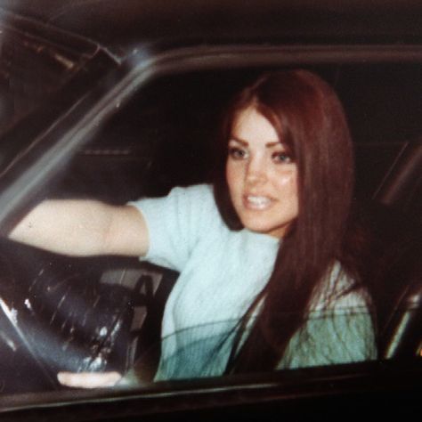 Priscilla Presley Young Priscilla Presley, Terrence Loves You, Elvis Presley Priscilla, Elvis Presley Family, Elvis And Priscilla, Priscilla Presley, Lisa Marie Presley, Celebrity Trends, In A Car