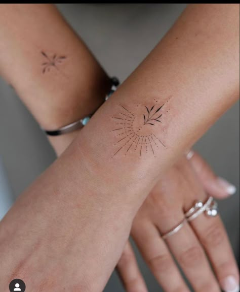 Opening Flower Tattoo, 11:11 Tattoo, 11 11 Tattoo, Bohemian Tattoo, Tiny Wrist Tattoos, Hand And Finger Tattoos, Boho Tattoos, Jewelry Tattoos, Handpoke Tattoo