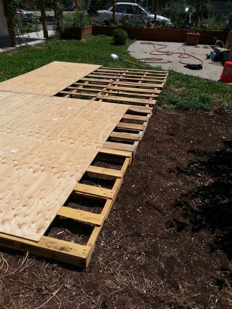 Could put a nice sticky tile or something on top to make it look better Pallet Dance Floor, Outdoor Dance Floors, Backyard Reception, Dance Floor Wedding, Dance Floors, Yard Wedding, Pond Design, Recycled Pallets, Garden Pond