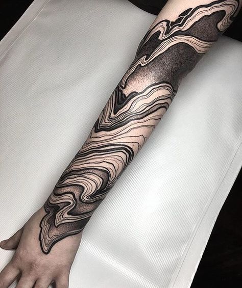 Another killer by @raphcemo guest at @ceremonytattoosociety (@kidsloveinkeast )#ttt #tattooing #tattoo #contemporarytattooing #sangbleu #tatouage #inked #bodyart #TTTpublishing www.sangbleu.club/shop/publications/ Unique Forearm Tattoos, Mangas Tattoo, Neotraditional Tattoo, Hamsa Tattoo, Forearm Sleeve, Tattoo Inspiration Men, Muster Tattoos, Forearm Sleeve Tattoos, Cat Tattoos