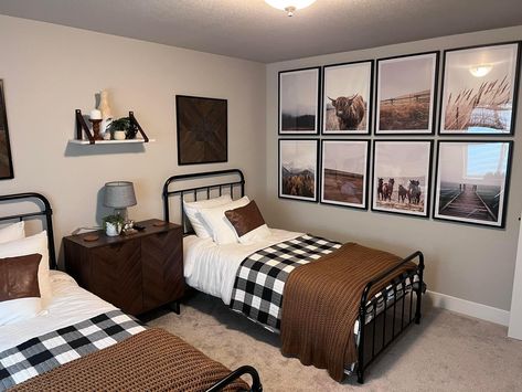 Boys Hunting Theme Bedroom, Kids Hunting Bedroom, Boys Country Bedroom, Boy Hunting Bedroom, Hunting Bedroom For Boys, Bunkbed Boys Room Ideas, Hunting Boys Room, Farm Bedroom Ideas For Boys, Hunting Bedroom Ideas