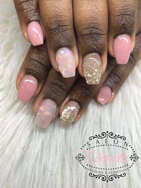 Blush Pink Nails With Design, Pink And Rose Gold Nails, Short Coffin Shape Nails, Nail Foil Designs Ideas, Rose Gold Glitter Nails, Long Nails Square, Shabby Chic Nails, Sweet 16 Rose Gold, Gold Coffin Nails