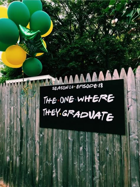 VSCO - 2,000+💖💖 | abbyburkexo The One Where They Graduate, Party Photo Booth Ideas, College Fest, Diy Graduation Decorations Party, Graduation Party Photo Booth, Nursing School Graduation Party, College Grad Party, Graduation Party High, Outdoor Graduation Parties