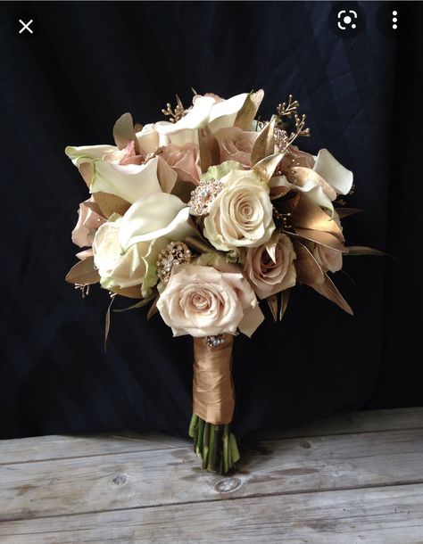 Rose Gold Wedding Flowers, Country Wedding Bouquets, Prom Flowers Bouquet, Rose Gold Brooch Bouquet, Rose Gold Bouquet, Gold Eucalyptus, Prom Bouquet, Rose Gold Bride, Gold Bouquet