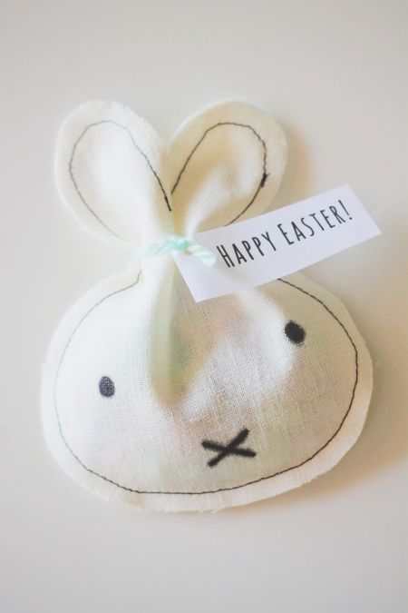 DIY Miffy Inspired Treat Bags by Everything Milly Easter Craft Projects, Easter Treat Bags, Bunny Treats, Easter Inspiration, Easter Time, Hoppy Easter, Easter Treats, Easter Fun, Easter Party