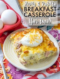 Casserole For Two, Potato Breakfast Casserole, Meals For 1, Food For Two, Small Batch Cooking, Breakfast Potato Casserole, Food For One, Breakfast For Two, Recipes For 2