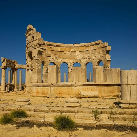 Leptis Magna, Septimius Severus, Ancient World Maps, Ancient Roman Architecture, Tripoli Libya, Pax Romana, Eric Lafforgue, Roman Ruins, Ancient Mesopotamia