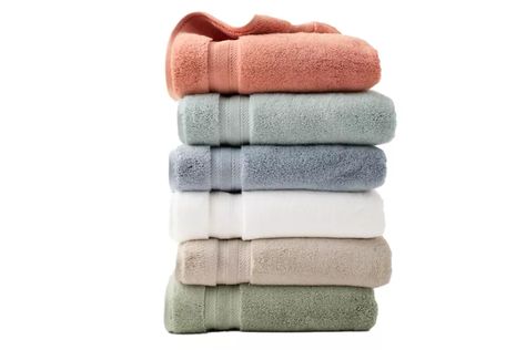 The 16 Best Bath Towels of 2023, According to Testing Best Towels To Buy, Bathroom Towel Color Ideas, Bathroom Towels Colors, Pallet Bathroom, Best Bath Towels, White Bath Towels, Egyptian Cotton Towels, Soft Bath Towels, Bath Towels Luxury