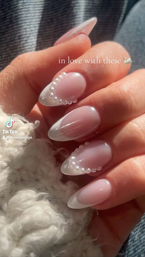 White Chrome Nails With Pearls, Pearl Bead Nails, Pearl Gem Nails, French With Pearls, Pearl Almond Nails, French Nails With Pearls, French Tips With Pearls, Nails With Pearls On Them, French Tip With Pearls