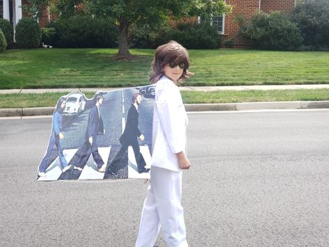 Paul Mccartney Cat Costume, Family Beatles Costume, The Beatles Halloween Costumes, The Beatles Halloween, Beatles Halloween Costumes, Beatles Halloween, Beatles Costume, Beatles Abbey Road Art, Big Brain