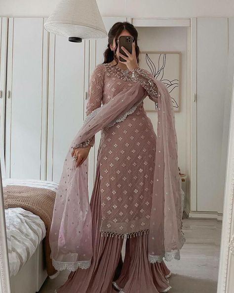 Pakistani Sharara Suit, Pakistani Sharara, Patiyala Dress, Sharara Suit, Pakistani Salwar Kameez, Bollywood Wedding, Party Kleidung, Indian Suits, Usa Dresses