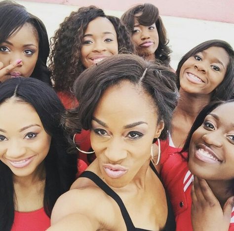 It's a dolls world❤ Pfp Celebrities, Dd4l Dancing Dolls, Dance Team Coach, Bring It Dancing Dolls, Dancing Dolls Bring It, Majorette Dance, Baby Dancing, Dancing Dolls, Cute Cheerleaders