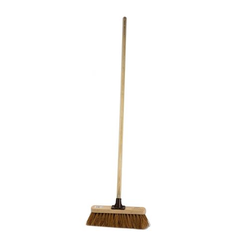 Newman & Cole Sweeping Brush Soft Indoor or Outdoor Broom with Natural Coco Bristle Fitted with Wooden Handle (Unassembled, Pack of 1) Soft Broom, Wooden Broom, Big Garage, Push Broom, Farmhouse Pantry, Outdoor Cleaning, Broom Handle, Future House Ideas, Dry Leaf