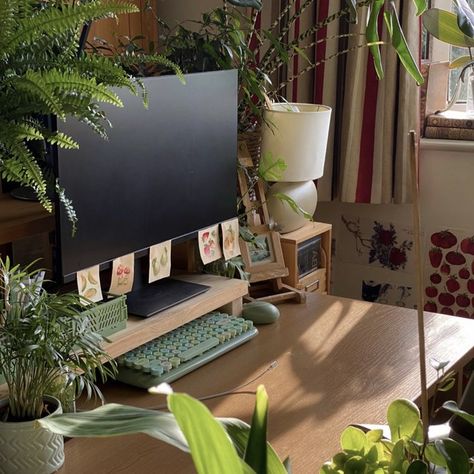 Room Office Aesthetic, Pc Setup Green Aesthetic, Dorm Desk Plants, Office Plants Aesthetic, Greenery Desk Setup, Desks With Plants, Plant Room Desk, Plant Desk Decor, Plants On Desk Ideas