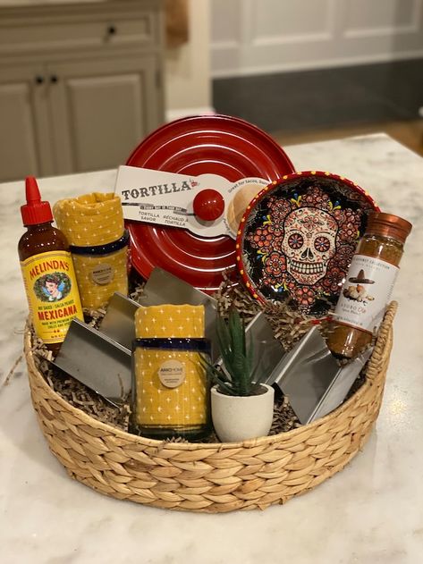 NestCustomBaskets - Etsy Canada Personalized Gifts For Christmas, Taco Basket Raffle, Taco Kit Gift, Taco Themed Gifts, Themed Gift Baskets Christmas, Creative Raffle Baskets, Taco Night Basket Ideas, Fun Gift Basket Ideas For Women, Taco Gift Ideas