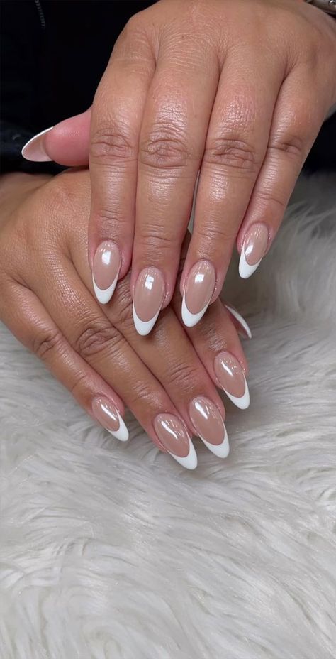 wedding nails, bridal nails, french manicure wedding, french tips nails brides, wedding nails brides, bride nails, wedding nail ideas Modern French Tip, Pakistani Hair, Almond French Tip Nails, French Tip Designs, Almond French Tip, Subtle Nail Art, Nail Desi, Nails French Tips, Almond Nails French