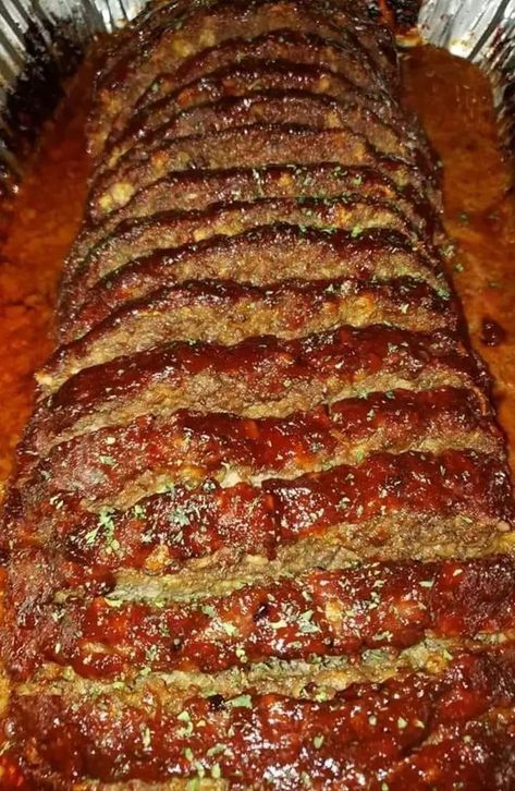 Classic Meatloaf – Page 2 Old Fashioned Meatloaf, Meat Loaf Recipe, Cracker Barrel Meatloaf, Homemade Meatloaf, Meatloaf Ingredients, Beef Meatloaf, Good Meatloaf Recipe, Best Meatloaf, Cajun Cooking