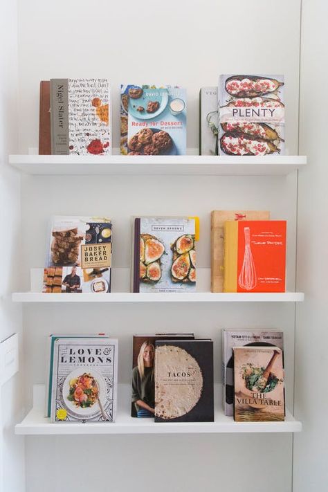 We're not talking about the old sort-by-color trick. Cookbook Display, Cookbook Storage, Kitchen Bookshelf, Food Storage Shelves, Beautiful Pantry, Cookbook Shelf, Shelves Display, Kitchen Organization Pantry, Favorite Cookbooks