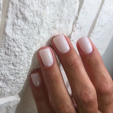 I can't get enough of the milk manicure Stars Nails, Natural Nail Designs, Milky Nails, Nail Art Wedding, Neutral Nails, Nails And Makeup, Manicure Y Pedicure, Nail It, Nail Polish Colors