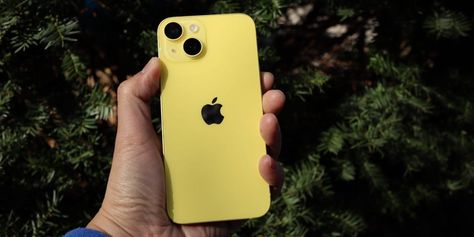 Chess Not Checkers, All Things Yellow, Dream Phone, Tech Aesthetic, Mens Journal, Yellow Iphone, Apple New, Phone Inspo, Matching Wallpaper