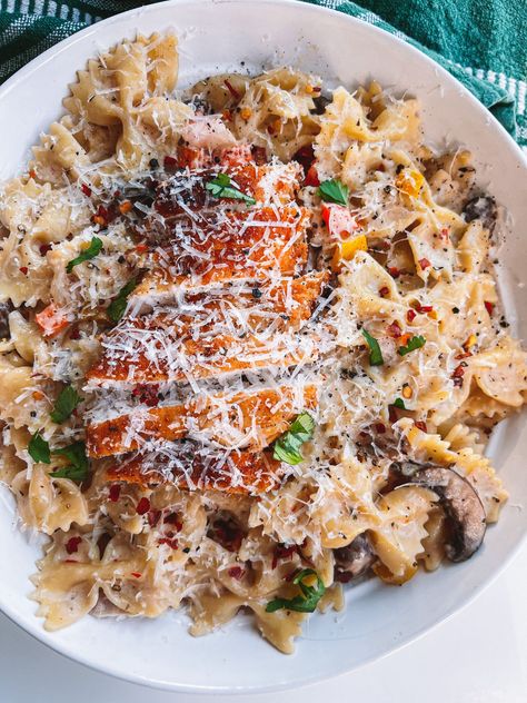 Cheesecake Factory's Louisiana Chicken Pasta Recipe - Everything Delish Louisiana Chicken Pasta Recipe, Cheesecake Factory Louisiana Chicken, Cheesecake Factory Louisiana Chicken Pasta, Everything Delish, Louisiana Chicken, Louisiana Chicken Pasta, Pasta Casseroles, Cooking Cream, Feta Pasta