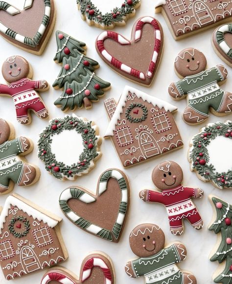 Fancy Gingerbread Cookies, Elegant Christmas Cookies Royal Icing, Christmas Sled Cookies, Gingerbread Cookies Colorful, Whimsical Christmas Cookies Decorated, Pretty Christmas Sugar Cookies, 2024 Christmas Cookie Trends, Christmas Decor Cookies, Gingerbread Decorated Sugar Cookies