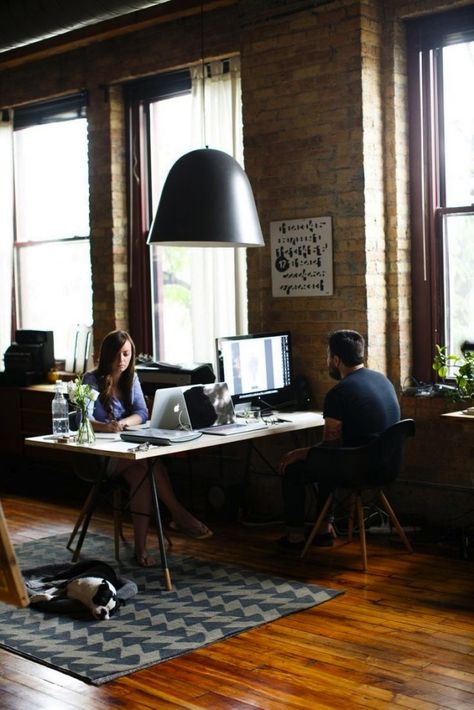 One Desk: If you get to work from home with your partner on a daily basis, try to create a space — no matter how small — that is dedicated solely to work stuff. That way, it’s easier to call it quits at the end of the day and still have a life together. Couples Office, Shared Home Offices, Office For Two, Cool Office Space, Workspace Ideas, Shared Office Space, Chicago Apartment, Shared Office, Work Space Decor