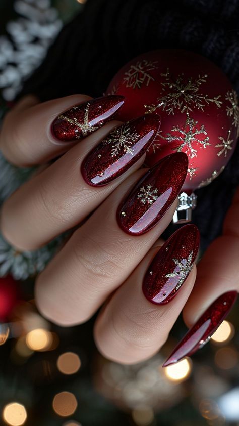 Festive Fall Nails, Gingerbread Nails, Christmas Nails Red, Nails Unique, Xmas Nail, December Nails, Red Christmas Nails, Cute Christmas Nails, Christmas Gel Nails