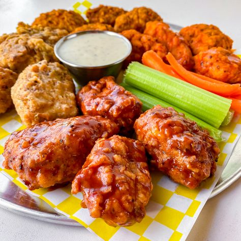 Vegan Wings, Low Carb Options, Boneless Wings, Honey Bbq Sauce, Vegan Worcestershire Sauce, Buffalo Wild, Buffalo Wild Wings, Vegan Meat, Honey Bbq