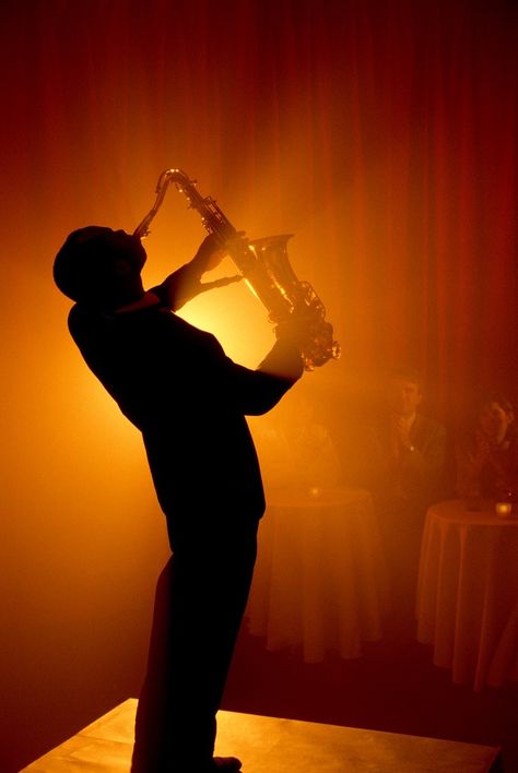 Jazz Aesthetic, Arte Jazz, Orange Aura, Terrence Loves You, Jazz Night, Jazz Lounge, L Wallpaper, Jazz Bar, Clubbing Aesthetic