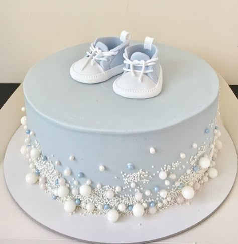 Boys Christening Cake, Boys Christening Cakes, Baby Shower Cake Boy, Baby Boy Christening Cake, Recipe Birthday Cake, Cake Recipe Birthday, Blue Baby Shower Cake, Baptism Cake Boy, Cake Decorations Ideas