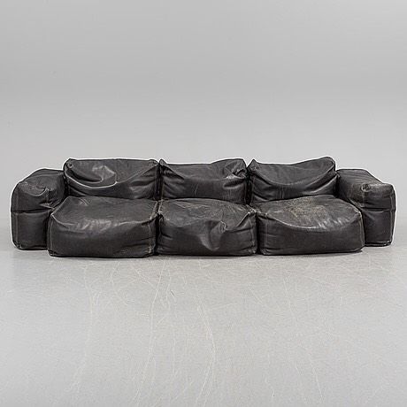 The Millie Vintage on Instagram: “The ‘Oblong’ Sofa by Jasper Morrisson for Capellini, Italy🖤” Jasper Morrison, Take A Seat, Interior Furniture, My New Room, Interior Inspo, 인테리어 디자인, Interior Architecture Design, Cool Furniture, Leather Sofa