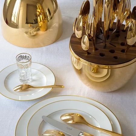 Buy Christofle Mood Flatware Egg - Set of 24 - 24 Carat Gold | AMARA Zimmer Diy, Crockery Design, Dining Ware, Luxury Tableware, Luxury Dinnerware, Cool Kitchen Gadgets, Dining Table Decor, Dinner Sets, Flatware Set