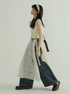 Scandinavian Layering Clothes, Cool Feminine Outfit, Layering Long Dress, Modern Hanfu Street Style, Modern Silhouettes Fashion, Layered Dresses Outfit, Japanese Layering Fashion, Modest Layering Outfits, Outfits For Mid Sized Women