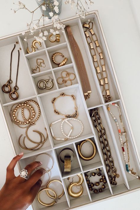 Gold and Brass Jewelry Collection | The Tennille Life #jewelry #fashion #womensfashion Jewelry Collection Display, My Jewelry Collection, Accecories Collection, Gold Jewelry Box, Future Jewelry, Jewelry Questions, Jewelry Product Shots, Designers Jewelry Collection, Life Jewelry