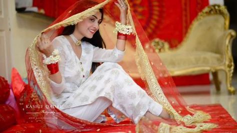 Aiza Khan Nikah Video and Other events Nikkah Pics, Aiza Khan Wedding, Nikah Bride, Ayeza Khan Wedding, Nikah Dresses, Ayza Khan, Danish Taimoor, Aiza Khan, Girly Pics