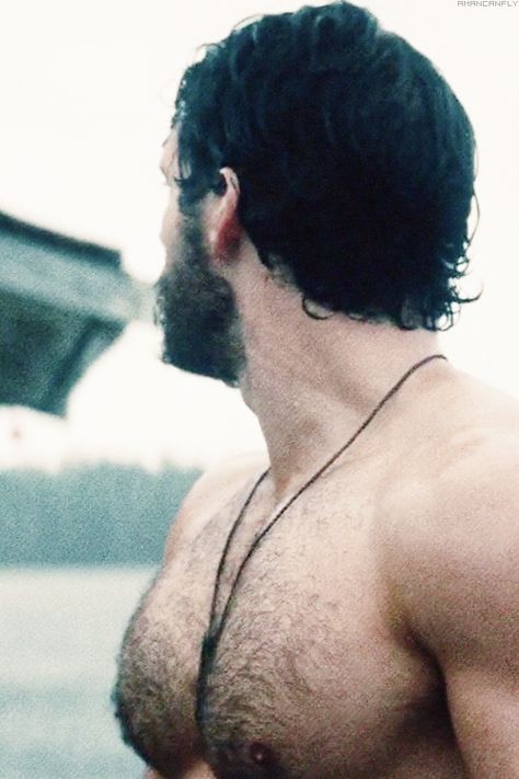 Can I please touch your beautiful chest or any other part of you, Mr. Cavill? Lol!! ;) Henry Cavill Shirtless, Chest Hair, Batman Vs Superman, Clark Kent, Henry Cavill, Most Beautiful Man, Celebrities Male, Bearded Men, Superman